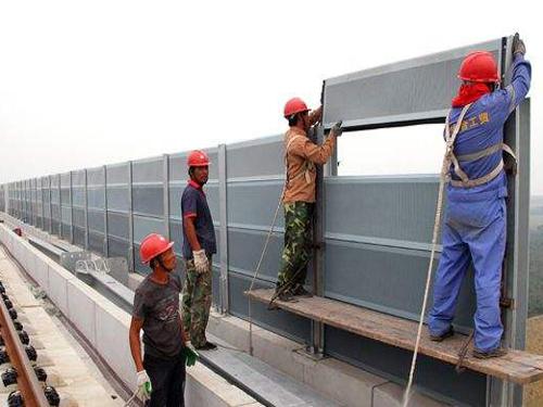 高速公路声屏障安装案例