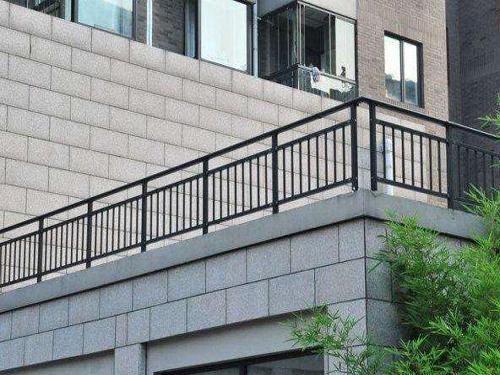 阳台围栏