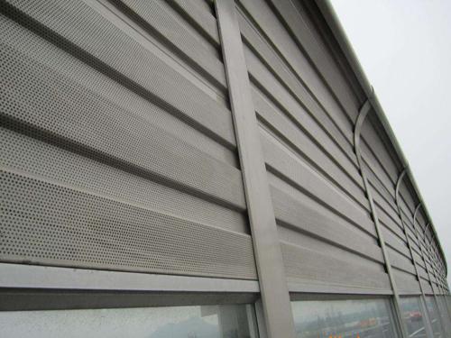 金属微孔声屏障