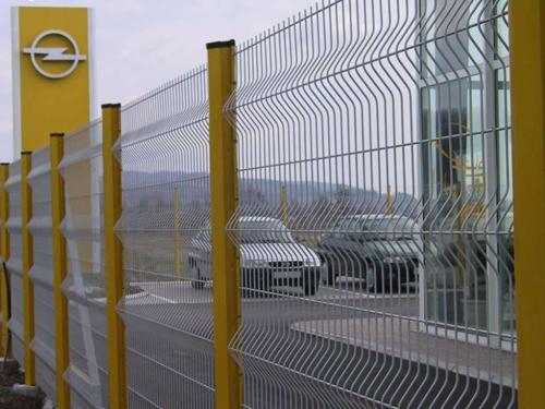 三角折弯护栏网