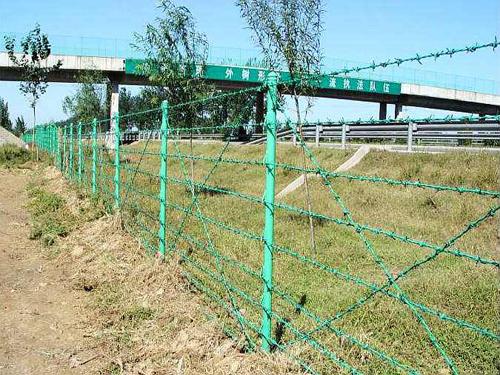 刺铁丝隔离栅
