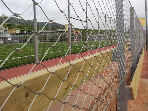 不锈钢绳网隔离栅